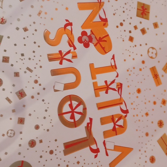 Louis Vuitton Limited Edition 2023 Holiday Gift Bag - Picture 2 of 4